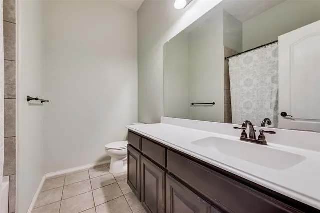 $369,999 | 11916 Long Stone Drive, Burleson, TX 76028