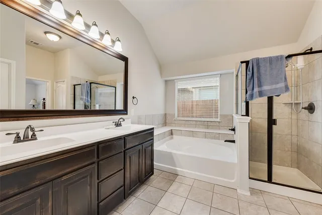 $369,999 | 11916 Long Stone Drive, Burleson, TX 76028