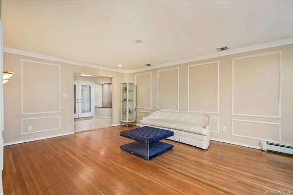 $7,500 | 38 Arista Drive, Dix Hills, NY 11746