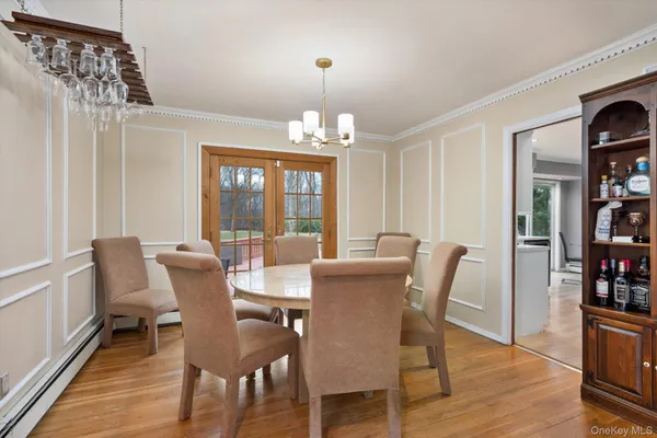 $7,500 | 38 Arista Drive, Dix Hills, NY 11746