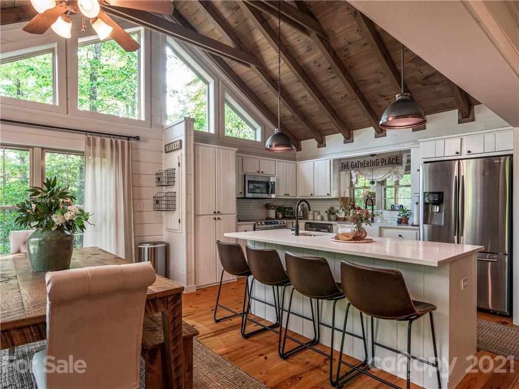 35 Longview Ridge Rd Lake Lake Toxaway, NC 28747 - Photo 8 of 41 Gallery Image 8