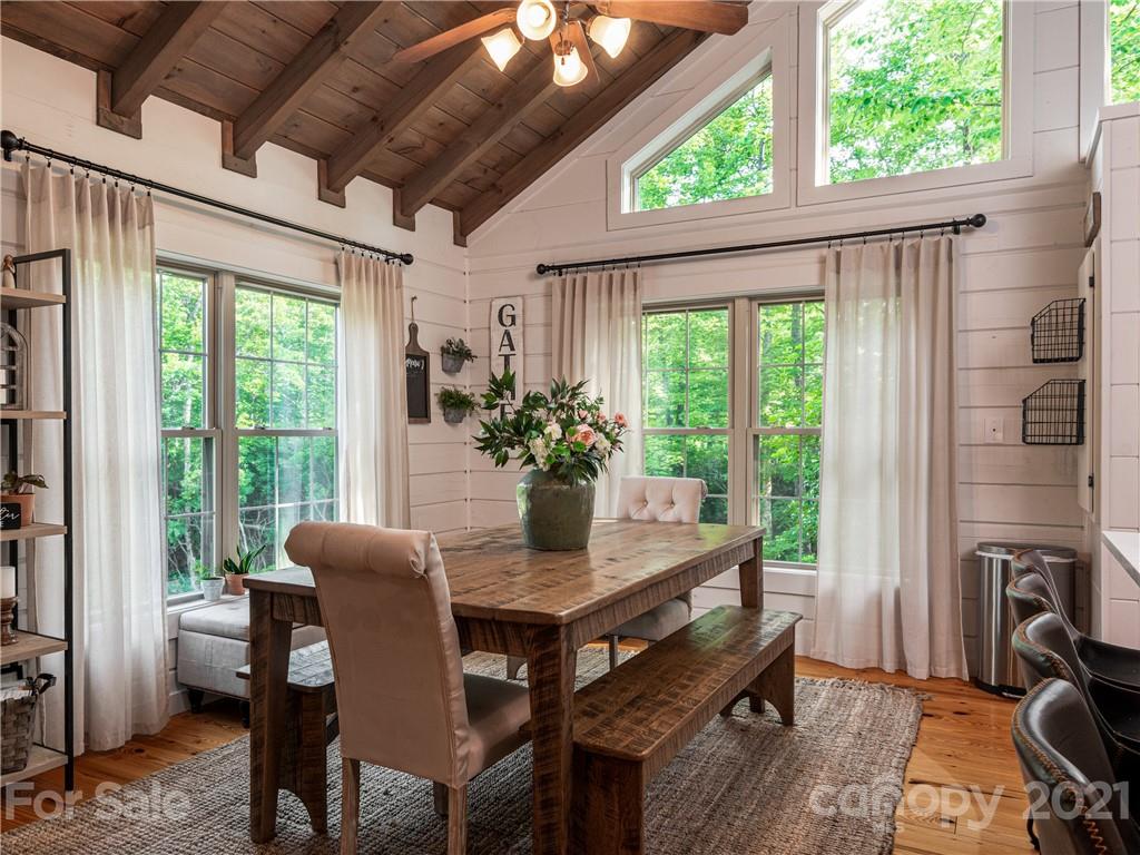 35 Longview Ridge Rd Lake Lake Toxaway, NC 28747 - Photo 9 of 41 Gallery Image 9