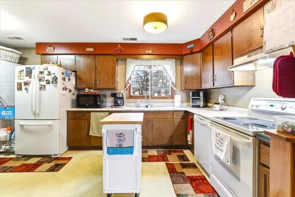 $189,000 | 217 East Brevoort Street, Adams, WI 53910