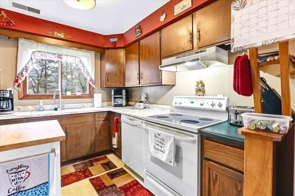 $189,000 | 217 East Brevoort Street, Adams, WI 53910