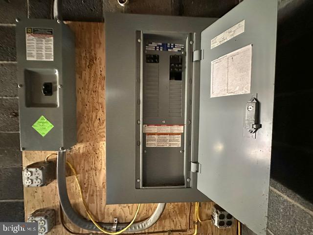 696 Dunkels Church Road Kutztown, PA 19530 - Photo 38 of 39 a view of an entryway with sitting area