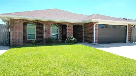 $300,000 | 117 Gretel Cove, Slidell, LA 70458