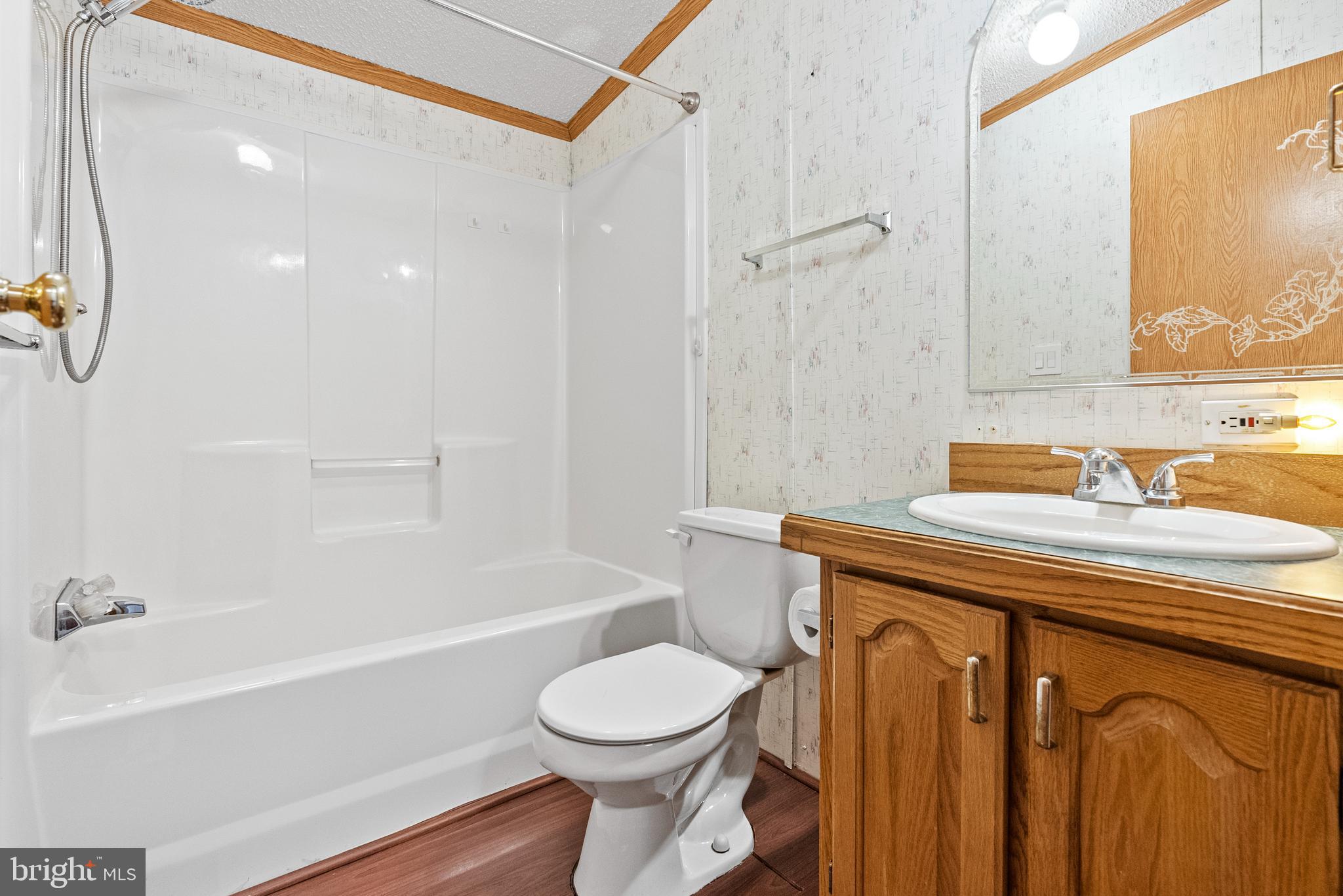 334 Ridge Road Spring City, PA 19475 - Photo 20 of 34 a bathroom with a sink toilet and shower