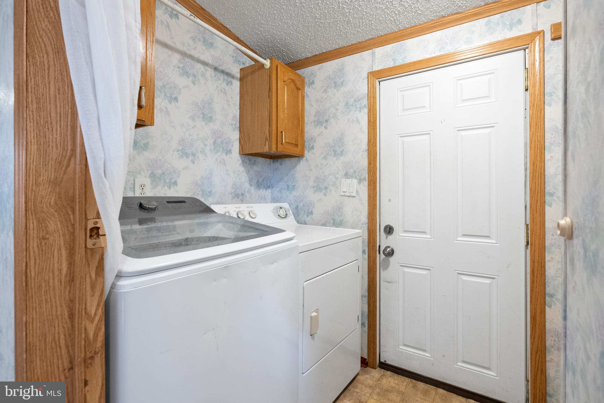 334 Ridge Road Spring City, PA 19475 - Photo 23 of 34 a bathroom with a granite countertop sink and a mirror
