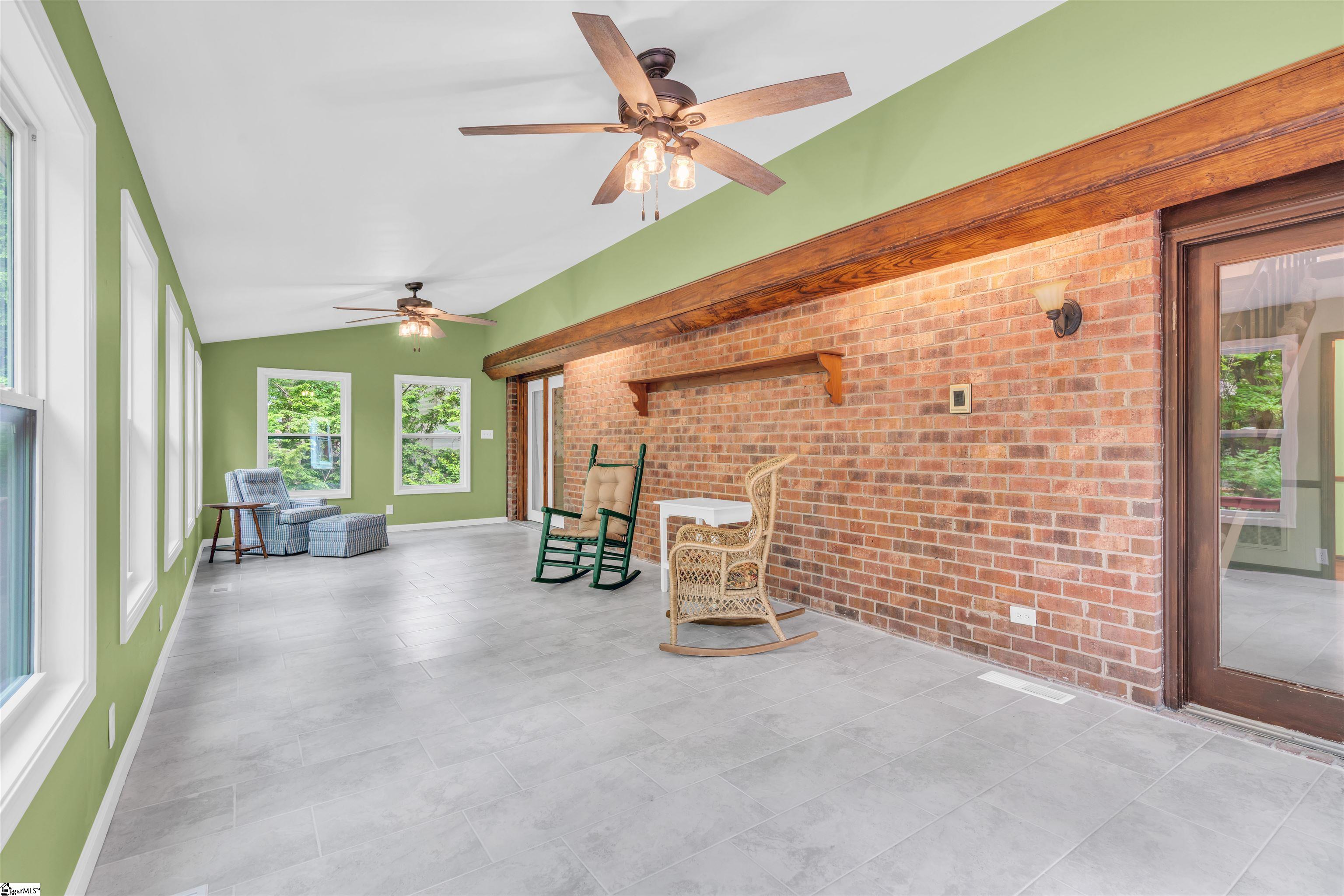 1 Dove Tree Road Greenville, SC 29615 - Photo 12 of 31 Gallery Image 12