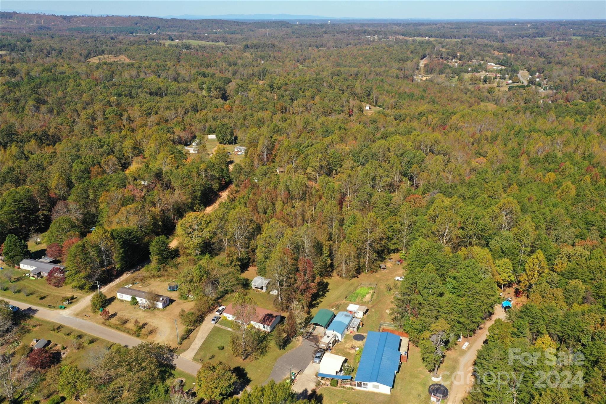 126 Tyler Lee Road Blacksburg, SC 29702 - Photo 4 of 10 an aerial view of residential house with parking space