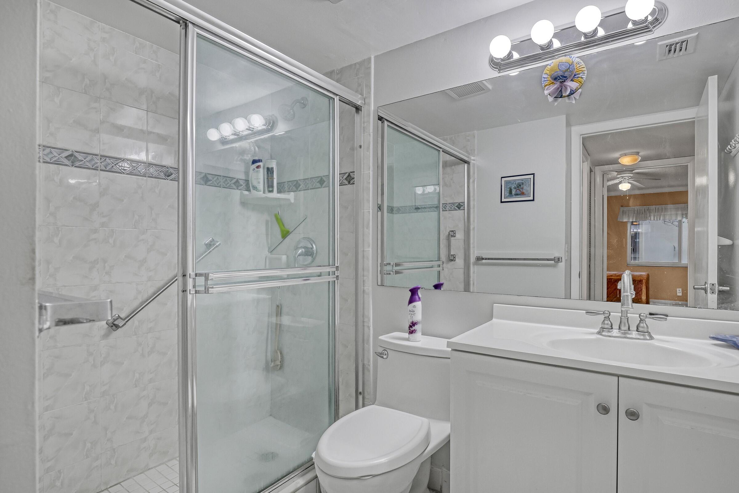 337 Pine Ridge Circle, Unit A1 Greenacres, FL 33463 - Photo 23 of 40 Image00022