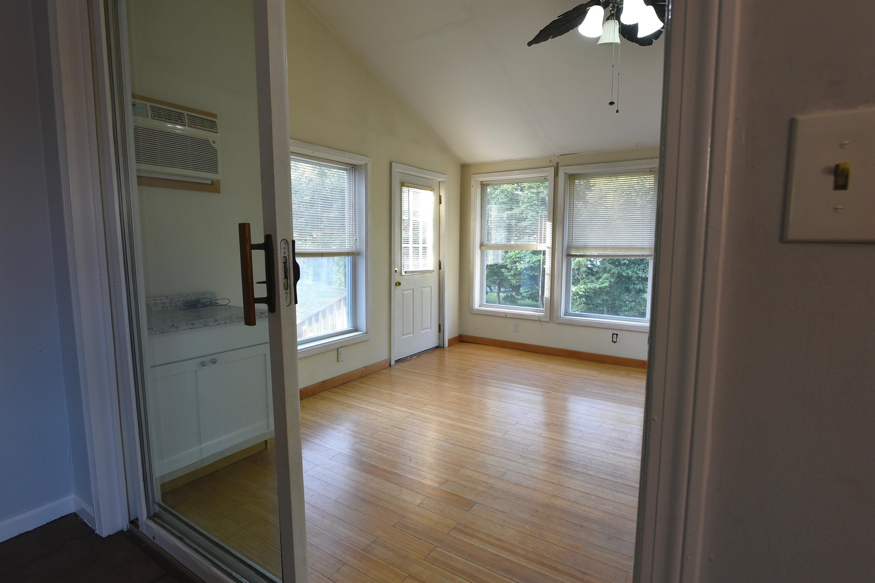 6 Valley Street Derry, NH 03038 - Photo 7 of 26