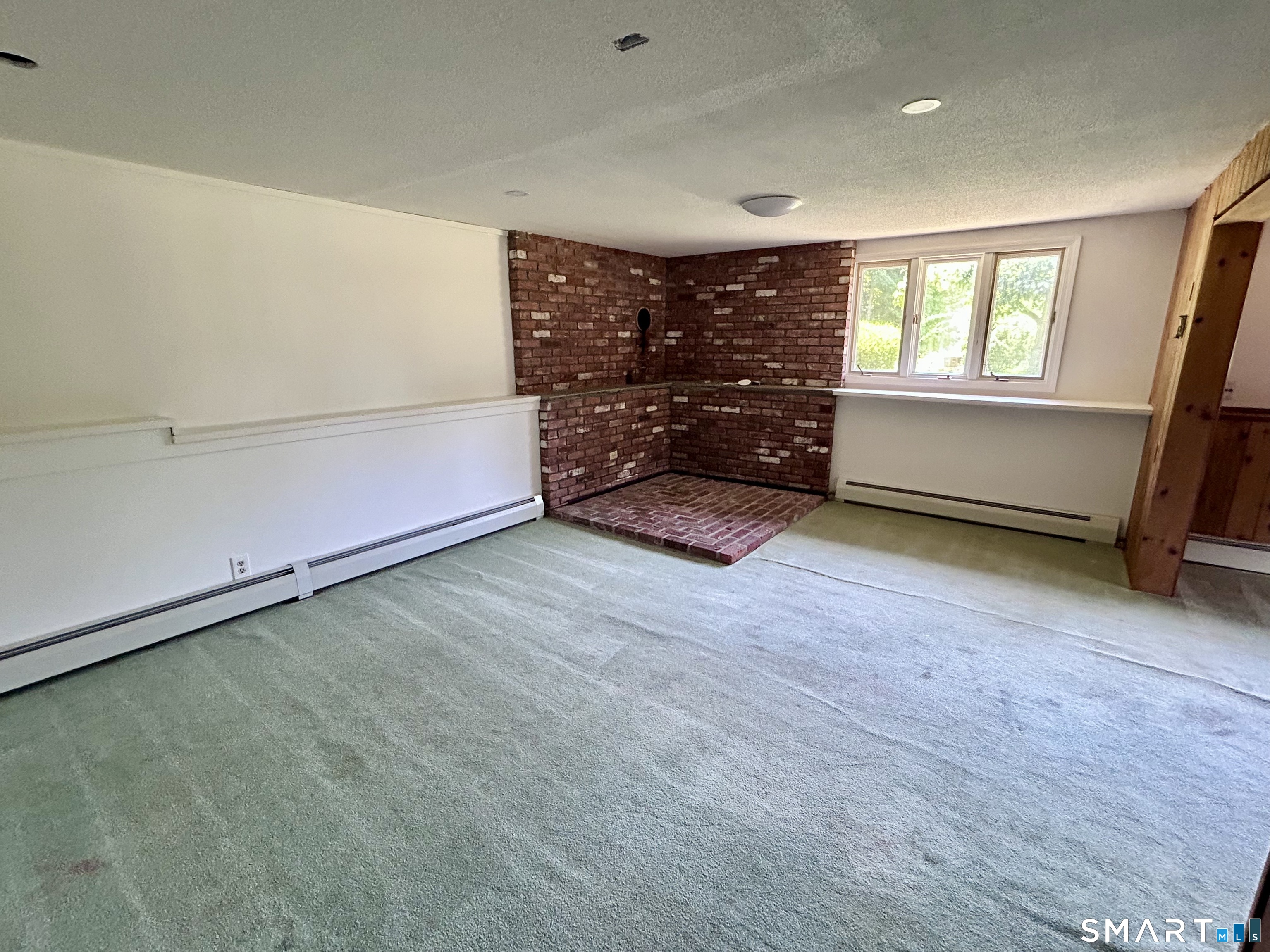 60 Case Road Burlington, CT 06013 - Photo 15 of 31