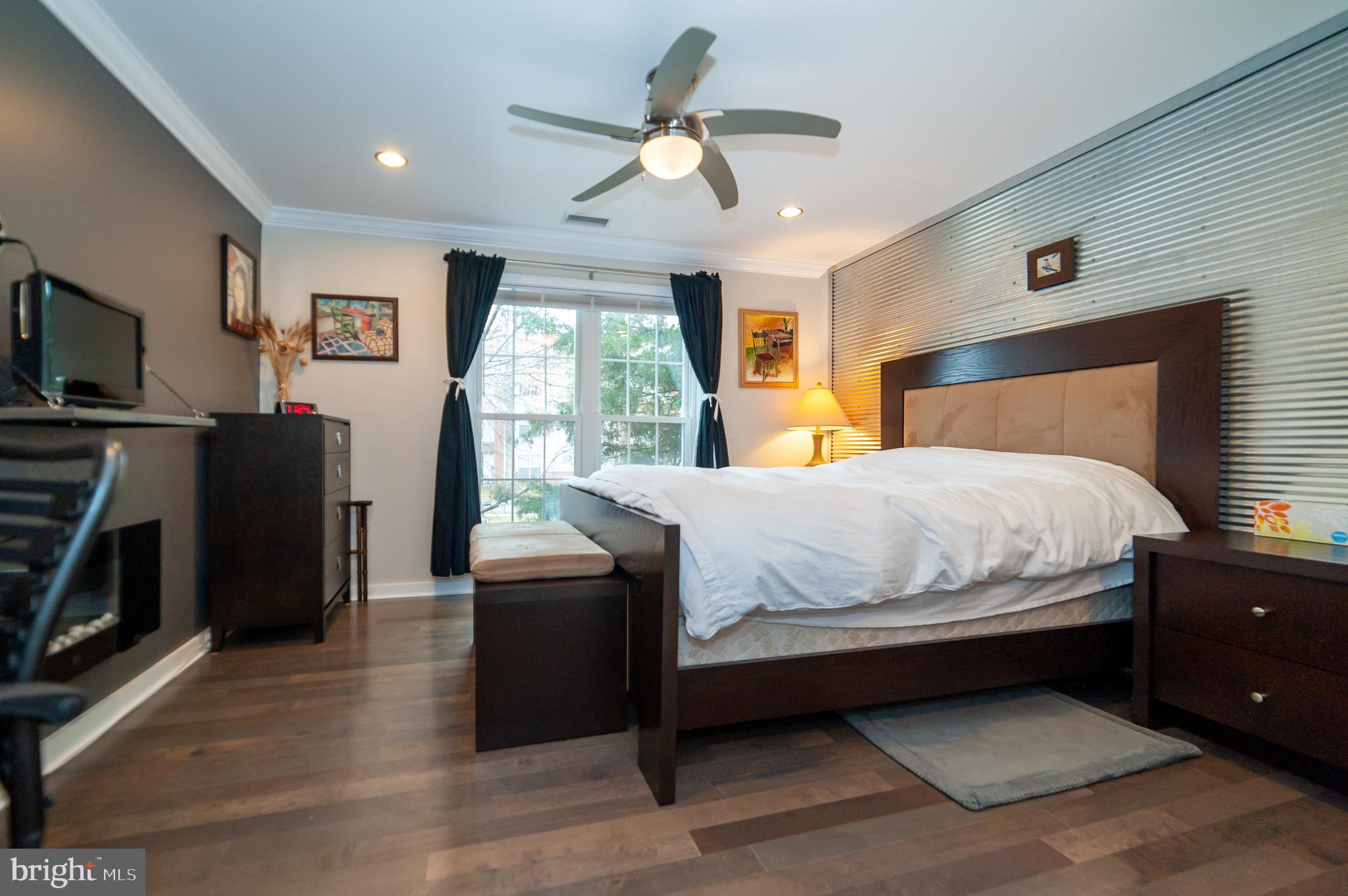 20960 Timber Ridge Terrace, Unit 201 Ashburn, VA 20147 - Photo 17 of 24 Gallery Image 17