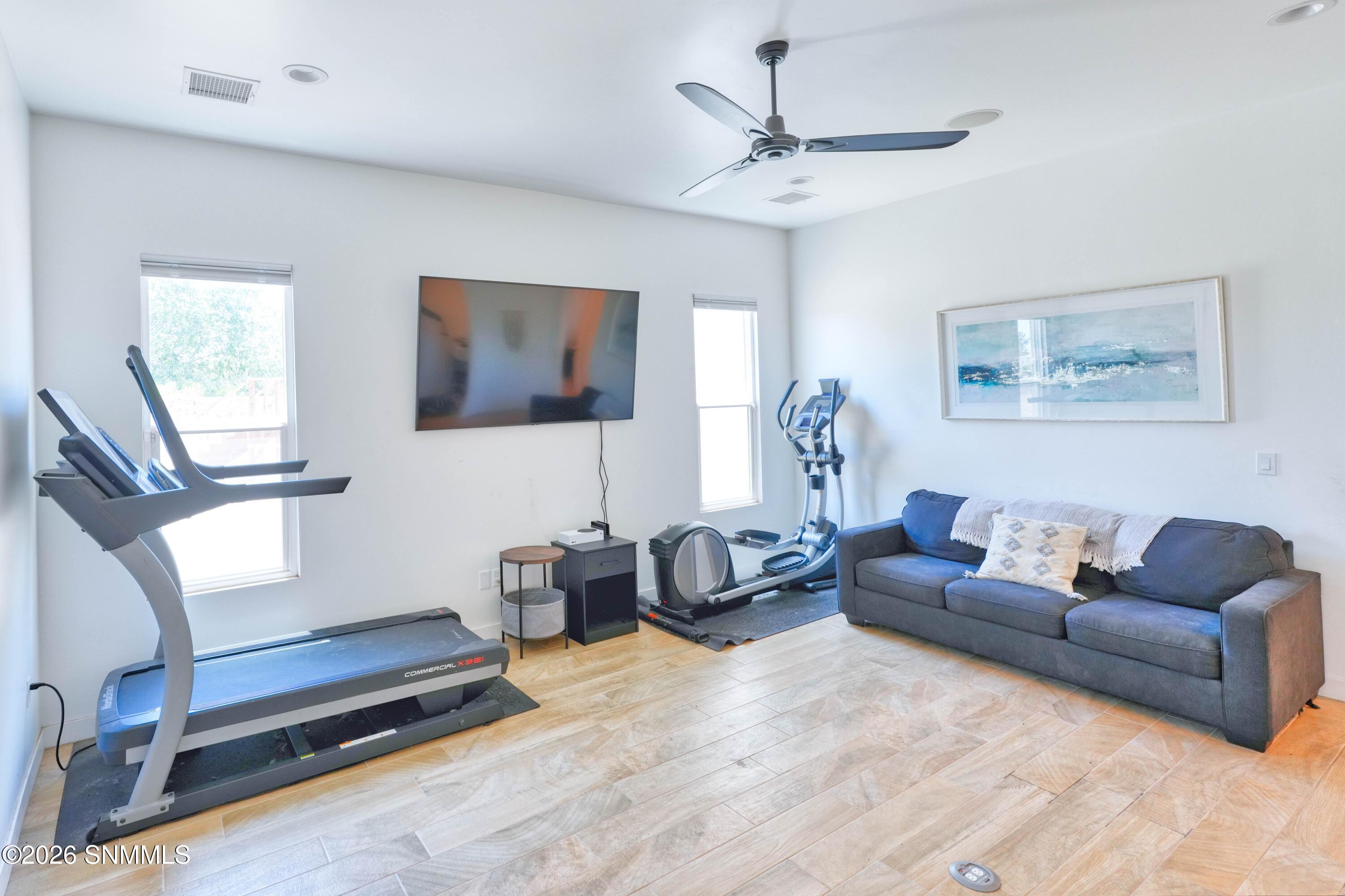 210 Providence Road Las Cruces, NM 88007 - Photo 6 of 66 38