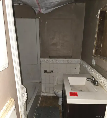 $140,000 | 91 Bellvernon Avenue, Middletown, NY 10940