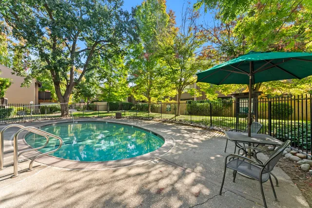 $349,999 | 709 Woodside Lane East, Unit 2, Sacramento, CA 95825