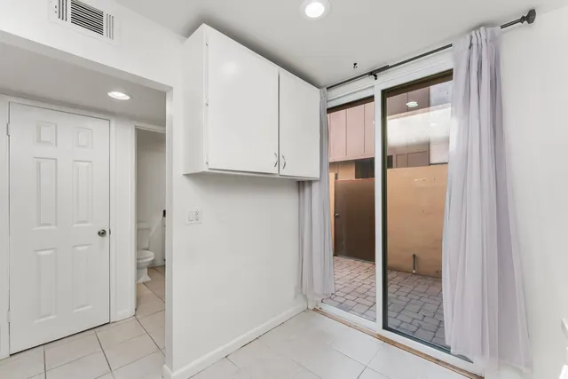 $349,999 | 709 Woodside Lane East, Unit 2, Sacramento, CA 95825