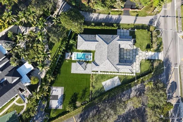 $5,995,000 | 14200 Old Cutler Road, Palmetto Bay, FL 33158