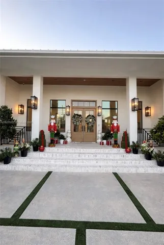 a view of a living room