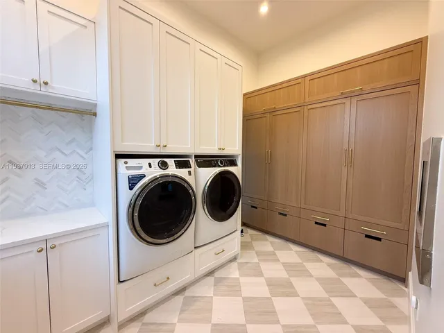 $5,995,000 | 14200 Old Cutler Road, Palmetto Bay, FL 33158