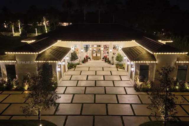 $5,995,000 | 14200 Old Cutler Road, Palmetto Bay, FL 33158