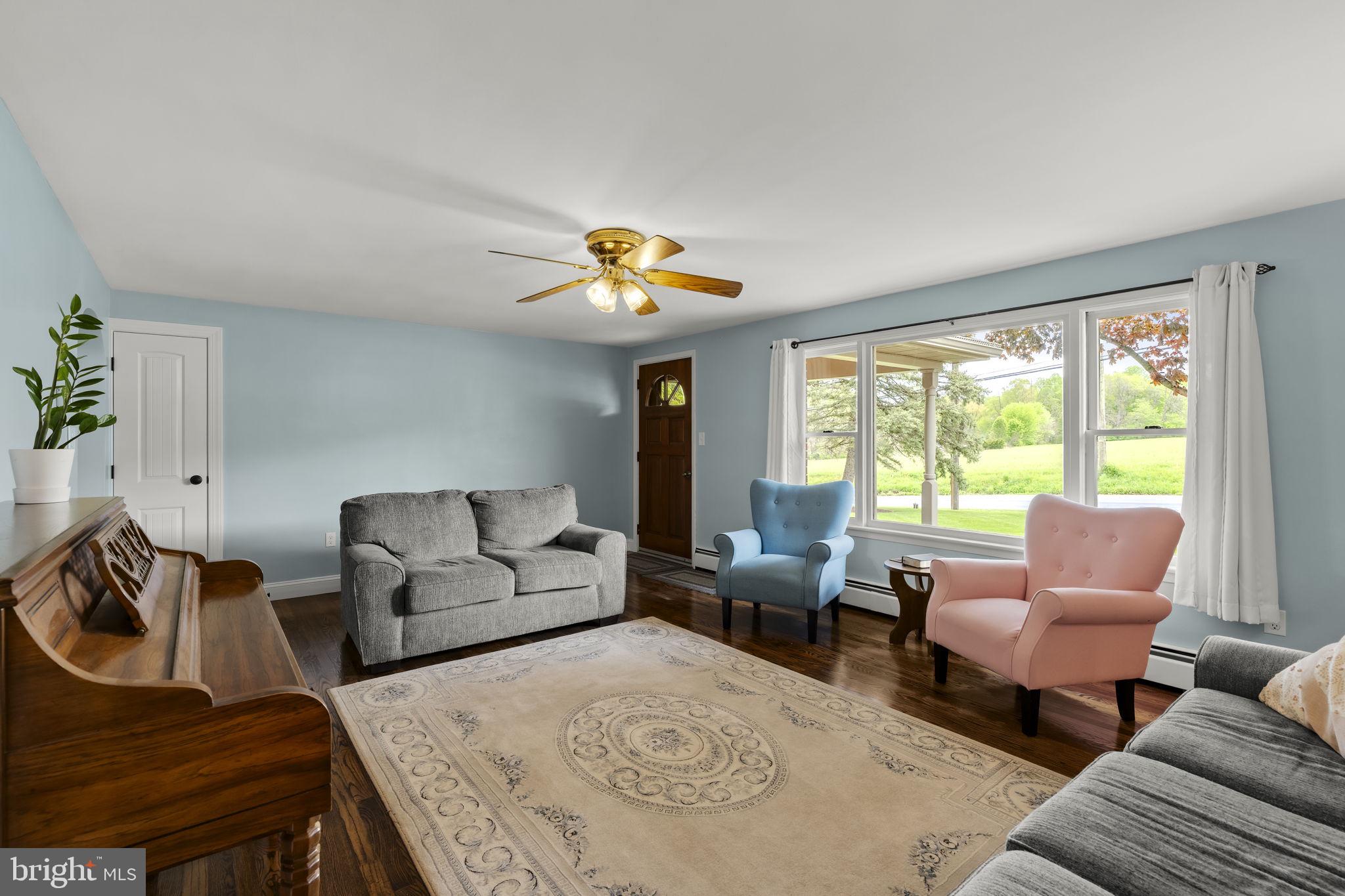 1160 Narvon Road Narvon, PA 17555 - Photo 29 of 64 a living room with furniture and a large window