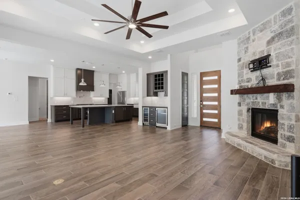 $925,000 | 259 Shepherds Crook, Helotes, TX 78023