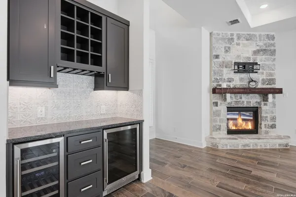 $925,000 | 259 Shepherds Crook, Helotes, TX 78023