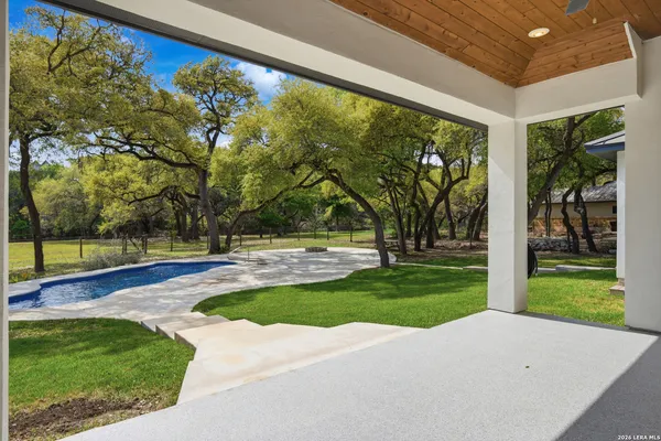$925,000 | 259 Shepherds Crook, Helotes, TX 78023