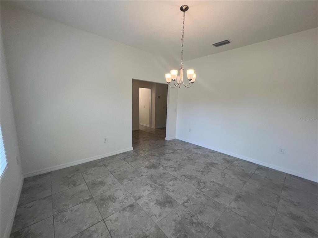 354 Albatross Road Rotonda West, FL 33947 - Photo 5 of 31