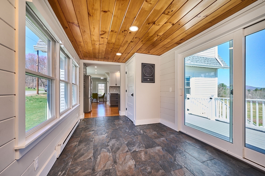 69 High Street Southampton, MA 01073 - Photo 9 of 40 a view of gallery with windows