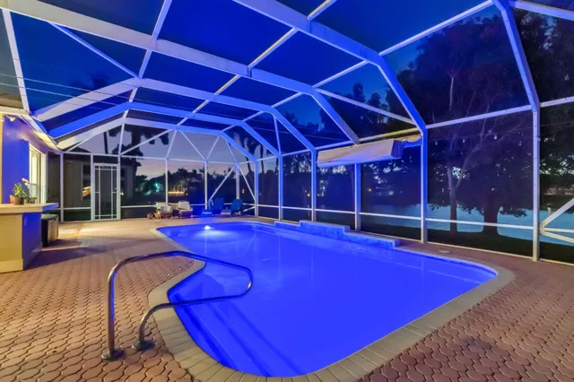 $849,900 | 6453 Kirsten Way, Lake Worth, FL 33467