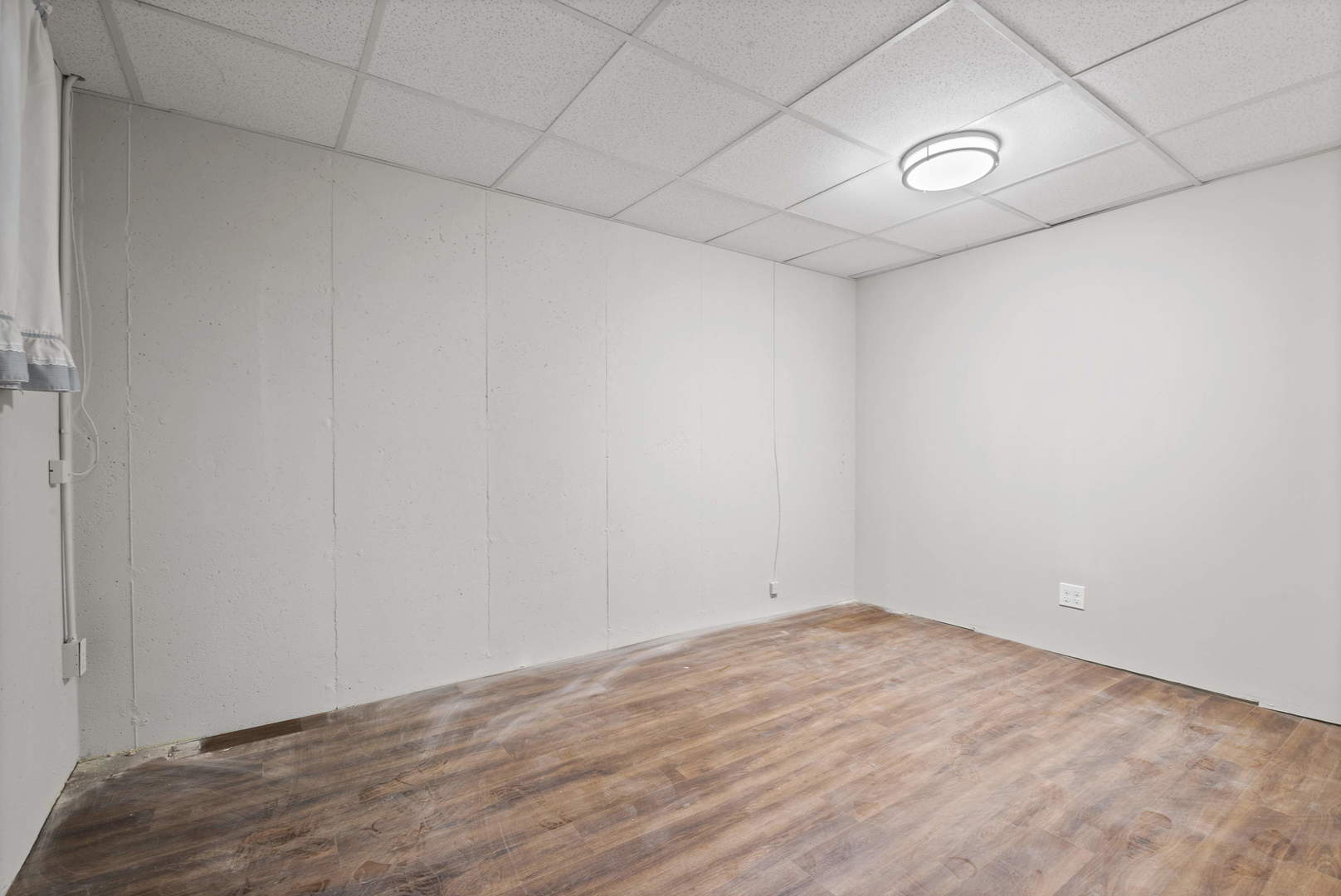 923 LaGrange Road La Grange, IL 60525 - Photo 17 of 22 an empty room with wooden floor and windows