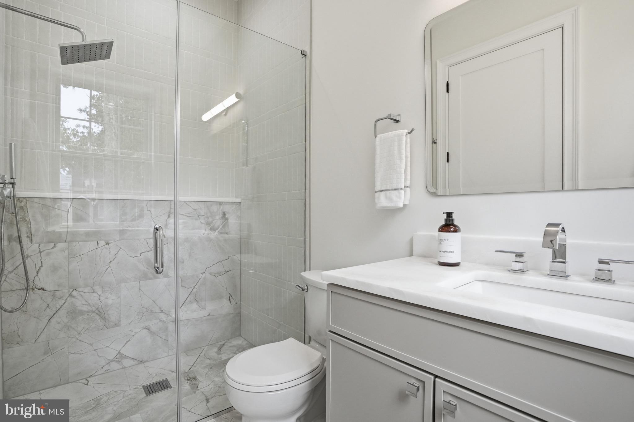 1142 Cameron Road Alexandria, VA 22308 - Photo 50 of 126