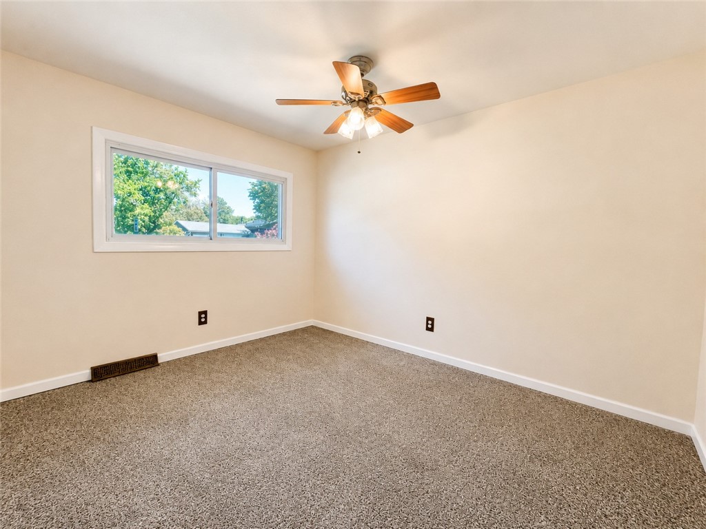 89 Kenwick Drive Henrietta, NY 14623 - Photo 5 of 18