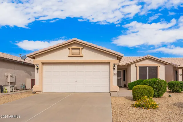 $1,975 | 1464 East Runaway Bay Drive, Chandler, AZ 85249