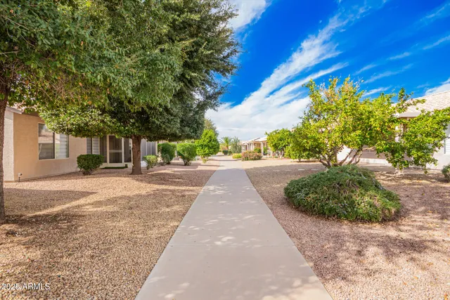 $1,975 | 1464 East Runaway Bay Drive, Chandler, AZ 85249