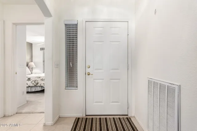 $1,975 | 1464 East Runaway Bay Drive, Chandler, AZ 85249