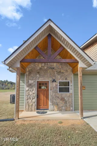 $435,000 | 3871 Holders Grove Road, Cosby, TN 37722