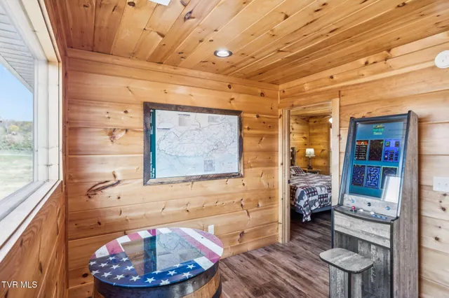 $435,000 | 3871 Holders Grove Road, Cosby, TN 37722