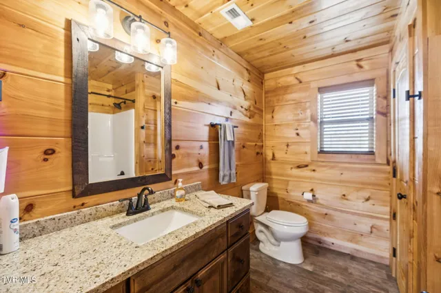 $435,000 | 3871 Holders Grove Road, Cosby, TN 37722