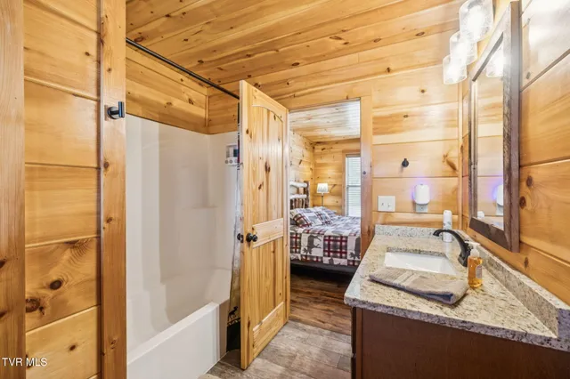 $435,000 | 3871 Holders Grove Road, Cosby, TN 37722