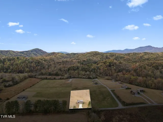 $435,000 | 3871 Holders Grove Road, Cosby, TN 37722