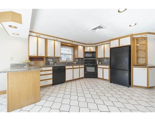 15 3rd Street Saugus, MA 01906 - Photo 5 of 24