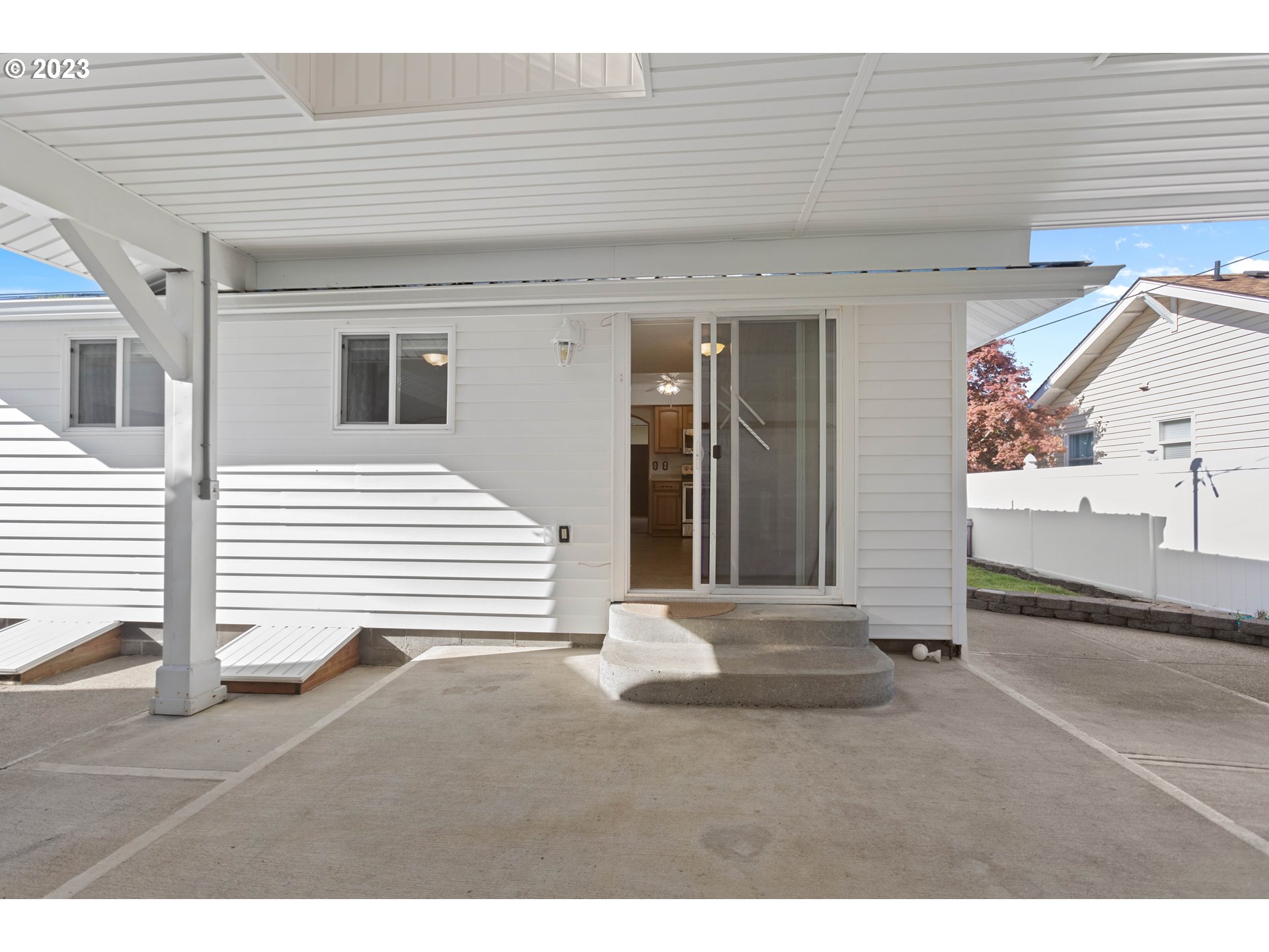 1042 Hawthorne Avenue Reedsport, OR 97467 - Photo 18 of 42 Covered Patio