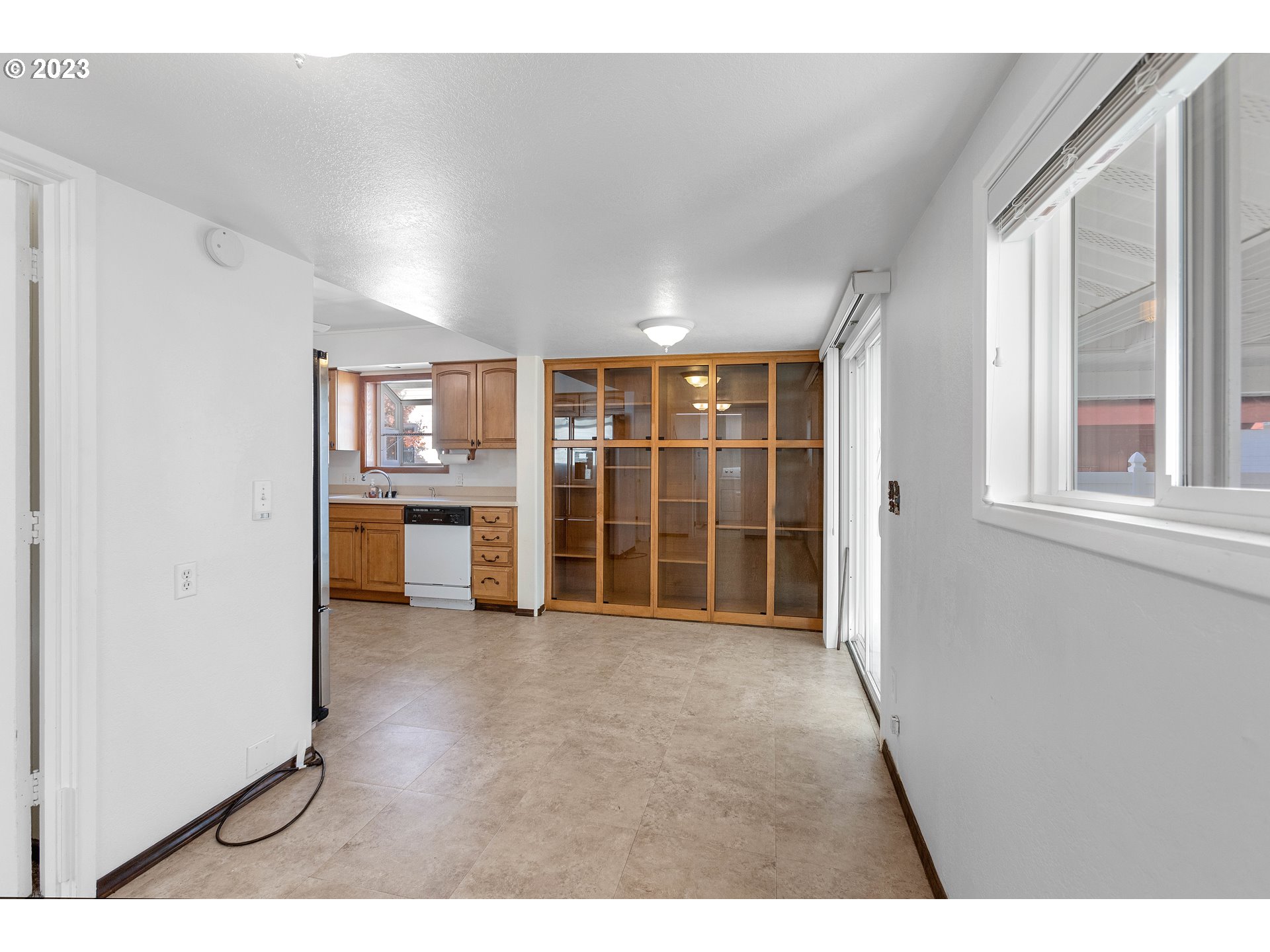 1042 Hawthorne Avenue Reedsport, OR 97467 - Photo 7 of 42 Dining Room