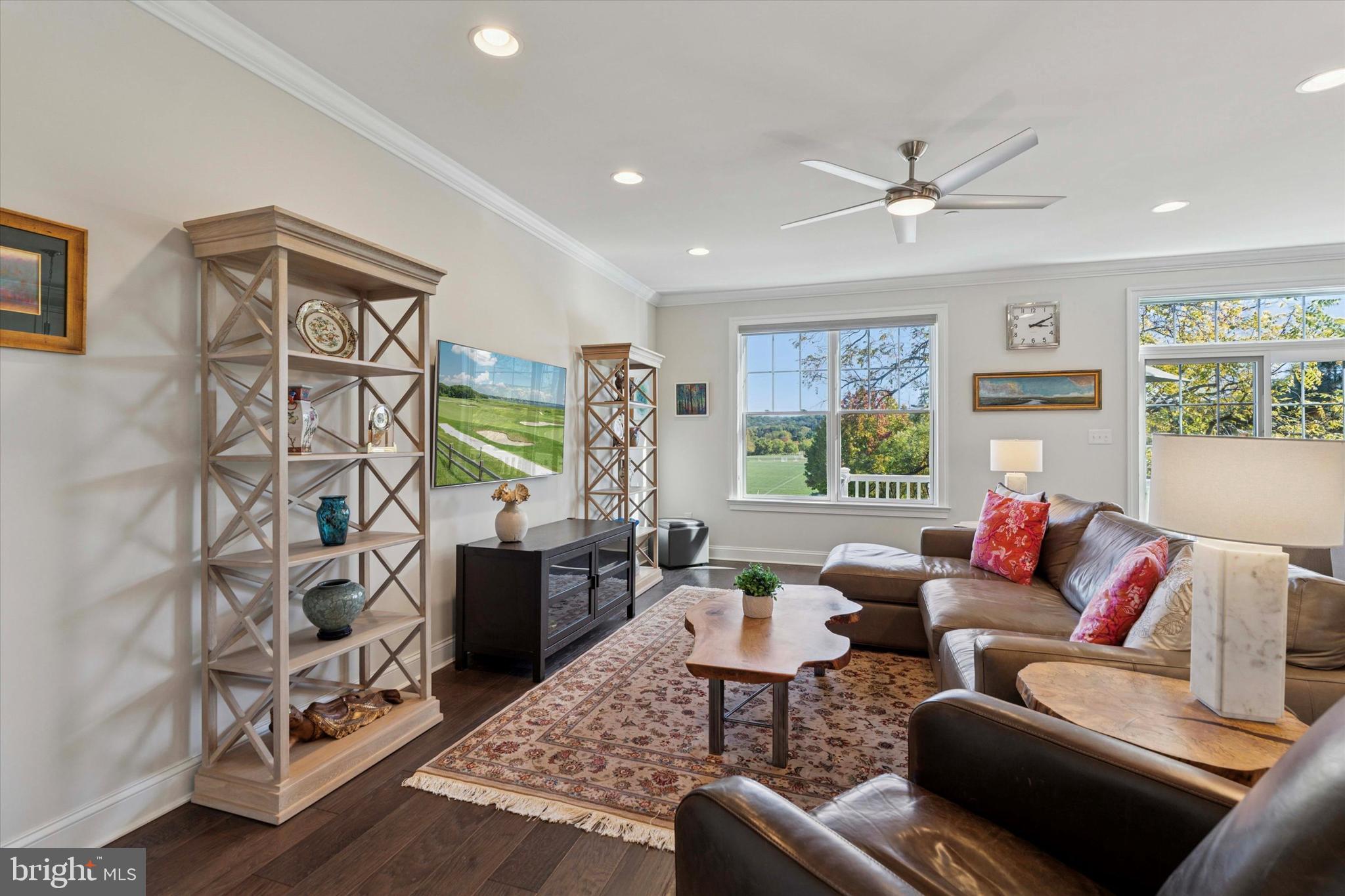 50 Parkview Cir. Wayne, PA 19087 - Photo 10 of 43 Spacious living space
