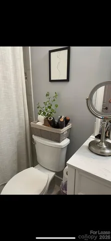 $2,000 | 115 East Park Avenue, Unit 423, Charlotte, NC 28203