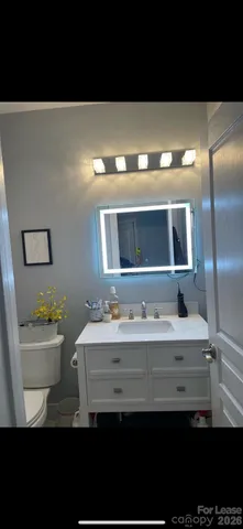 $2,000 | 115 East Park Avenue, Unit 423, Charlotte, NC 28203